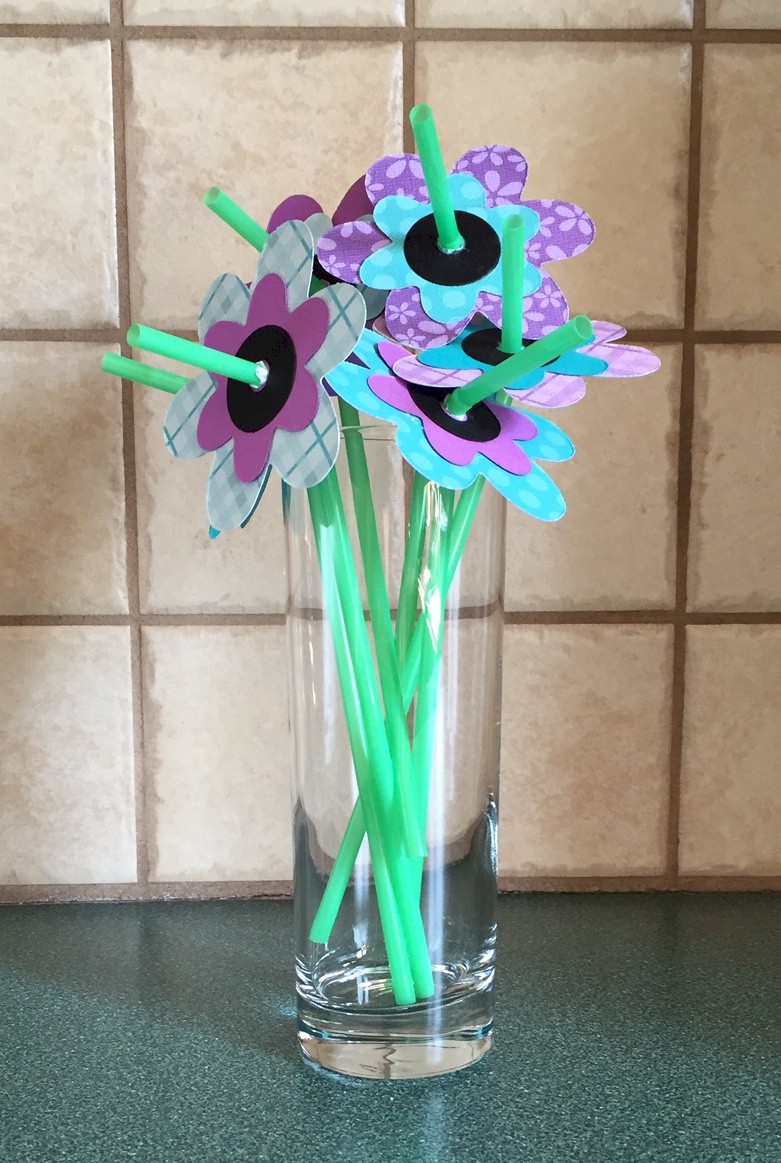 Straw Flowers | Fun Family Crafts