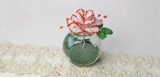 Home Décor Ideas on How to Make Simple Seed Beads Flower Vase