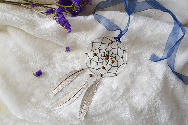 How to Make Simple Mini Dream Catcher with Silver Leaves Pendants