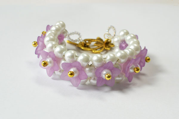 How to Make a Beautiful Purple Acrylic Flower Beaded Bracelet for Girls