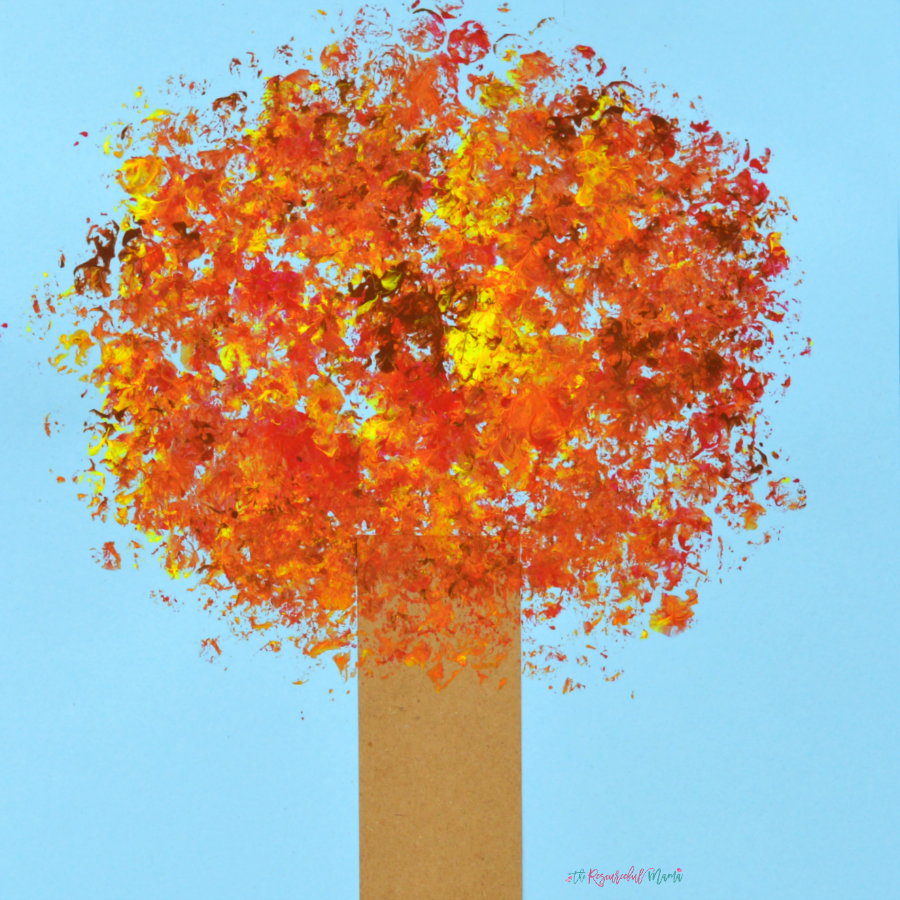 Have fun creating a beautiful Fall Tree Kid Craft with paint and Bubble Wrap