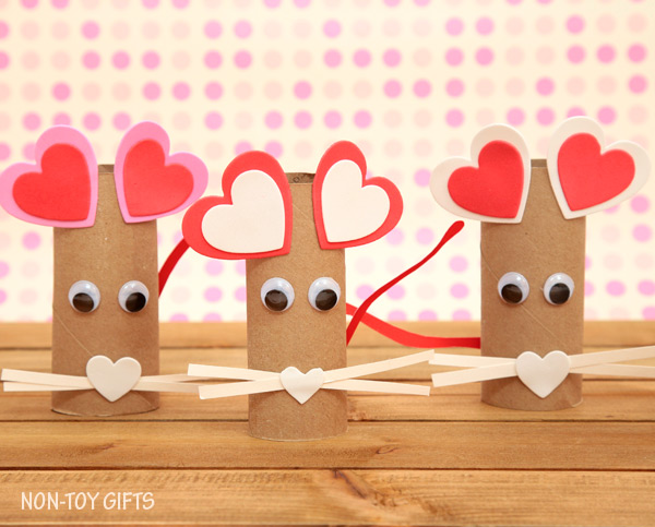 Paper roll and heart sticker Valentine mouse craft for kids