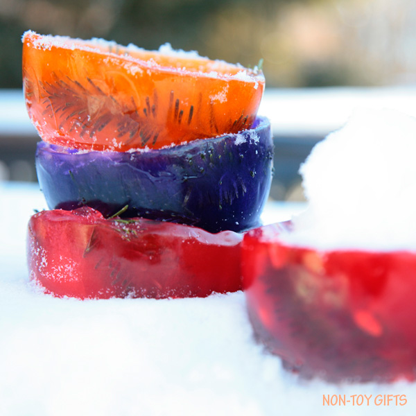Make this colorful ice bowls for your kids to play with this winter.