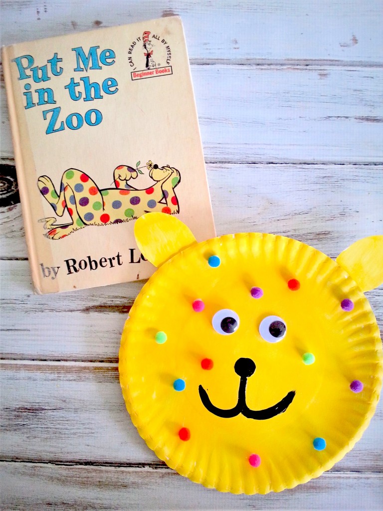 Put Me in the Zoo Paper Plate Craft | Fun Family Crafts