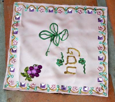 No-Sew Mighty Matzah Cover | Fun Family Crafts