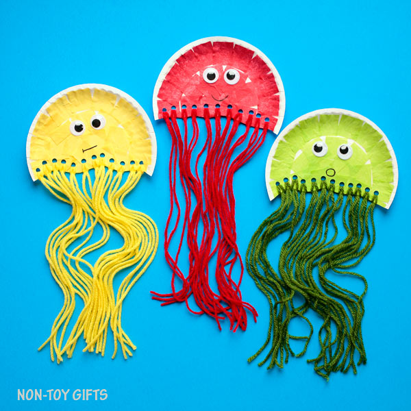 Paper Plate Jellyfish | Fun Family Crafts
