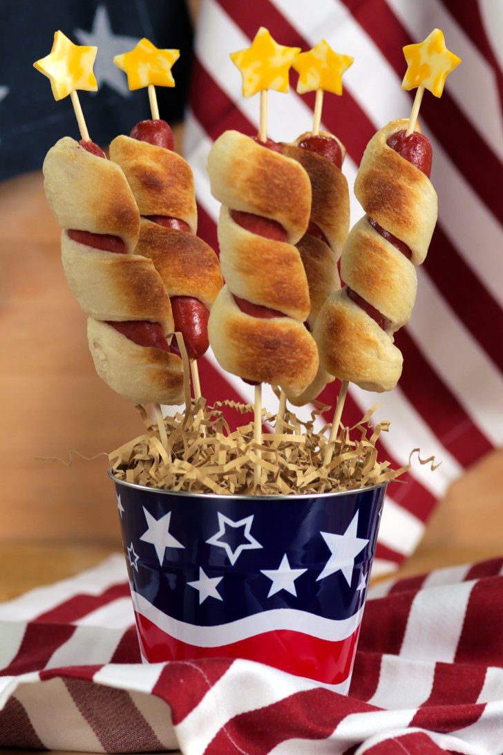 Firecracker Hot Dogs | Fun Family Crafts