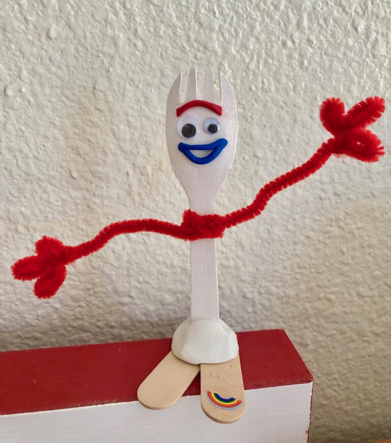 Forky from Toy Story 4 | Fun Family Crafts