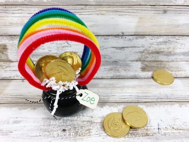 Pipe Cleaner Rainbow Pot of Gold | Fun Family Crafts