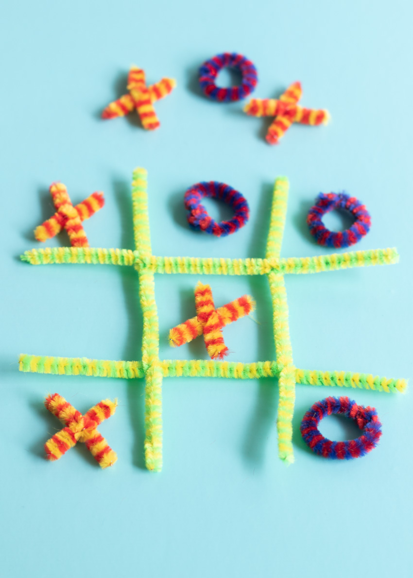 Halloween Tic-Tac-Toe craft activity guide